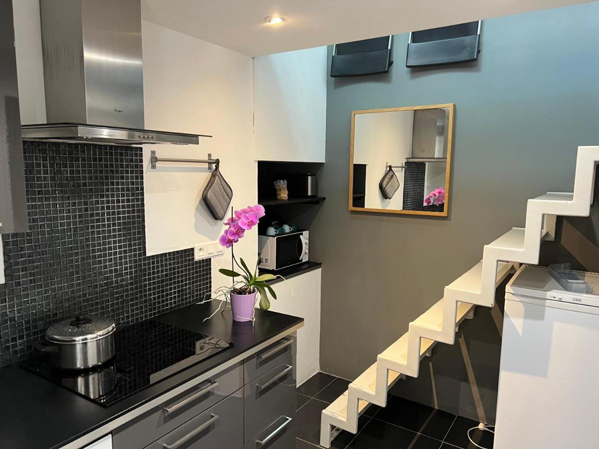 Charmante Maisonnette Au Coeur Du Village La Roque-d'Antheron Extérieur photo
